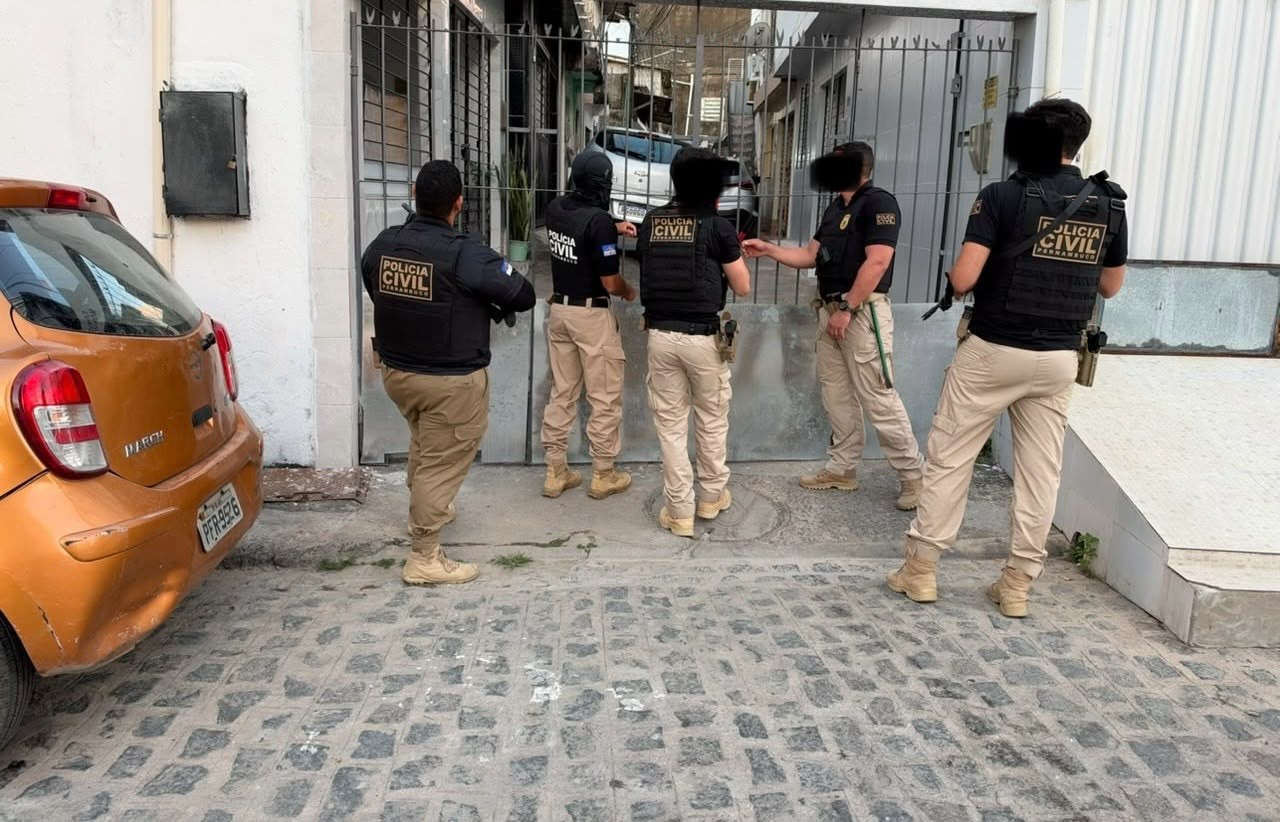 Polícia civil deflagra operação contra tráfico de drogas e bloqueia milhões