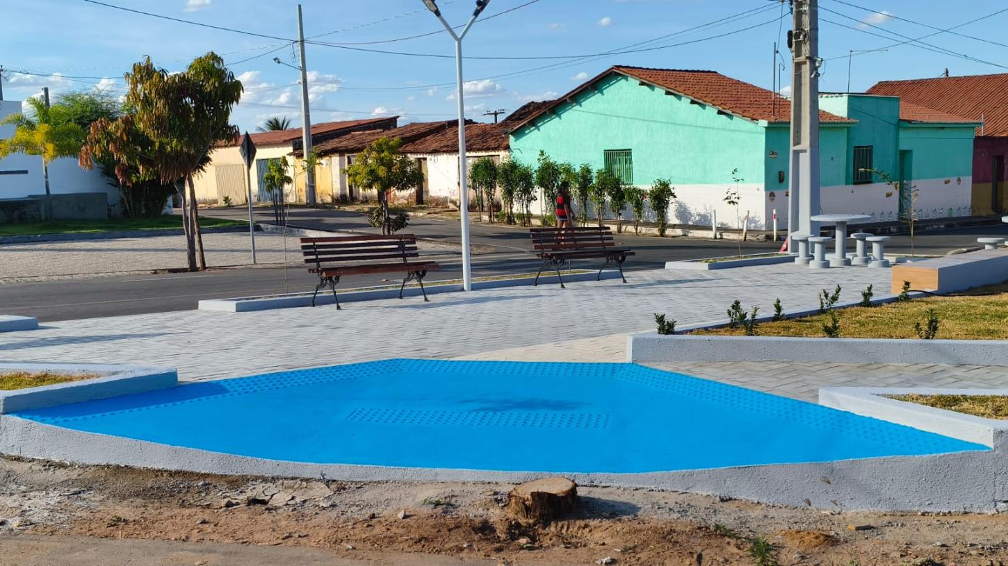 O espaço ganhou novo projeto paisagístico e moderna iluminação, com foco na convivência, lazer e entretenimento da população.