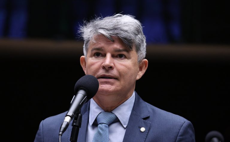 Câmara analisa projeto que cria política contra o desperdício de alimentos