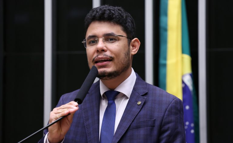 Hospitais podem ser obrigados a divulgar canais de denúncia para idosos