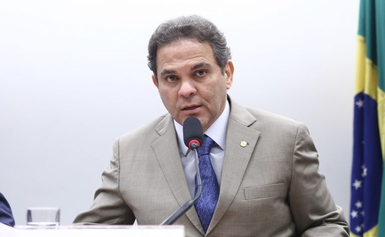 Novo projeto exige percentual mínimo de polpa de açaí no mercado