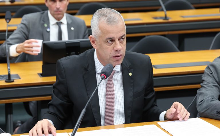 Projeto na Câmara prevê acordos em processos sobre mineração irregular