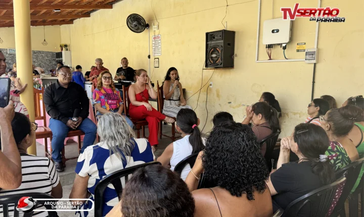 Ação social mobiliza mulheres com foco em direitos, valorização e dinâmica de autoconhecimento no Sertão