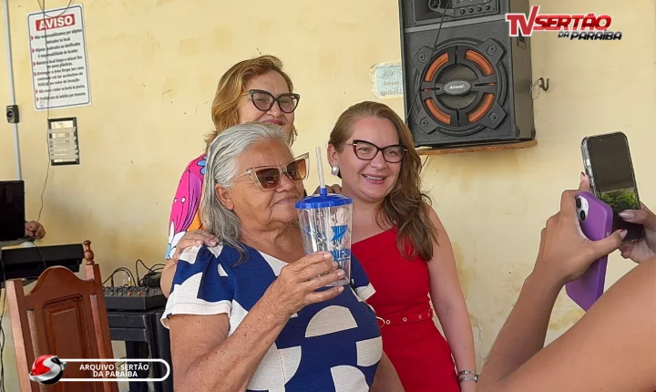 Ação social mobiliza mulheres com foco em direitos, valorização e dinâmica de autoconhecimento no Sertão