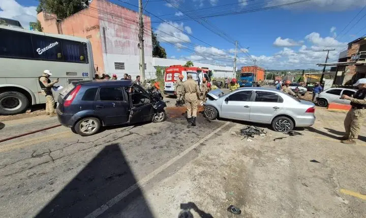 Acidente de trânsito na PB-073 em Guarabira deixa três feridos