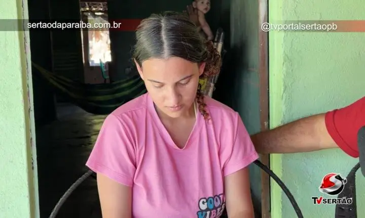 Adolescente ataca família com roçadeira, decepa dedo da sogra e fere o bebê em Bom Jesus