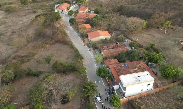 Aldo Andrade entrega calçamentos e inaugura unidade de saúde com investimento de R$ 400 mil em Bernardino Batista