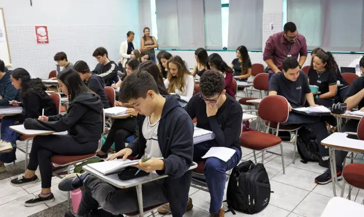 Alunos do Prouni podem solicitar bolsa permanência de R$ 700 mensais