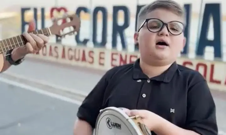 Conheça Leozinho do Samba, fenômeno mirim que encanta a web com clássicos