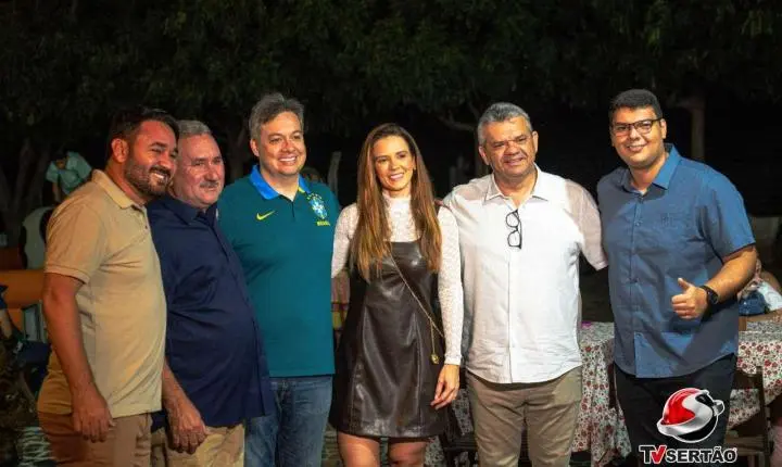 ARRAIAL DOS VEREADORES REÚNE AUTORIDADES E POPULAÇÃO EM NOITE DE CULTURA E CONFRATERNIZAÇÃO EM CAJAZEIRAS