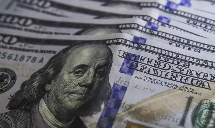 Balança comercial brasileira alcança superávit de US$ 9,8 bilhões em junho
