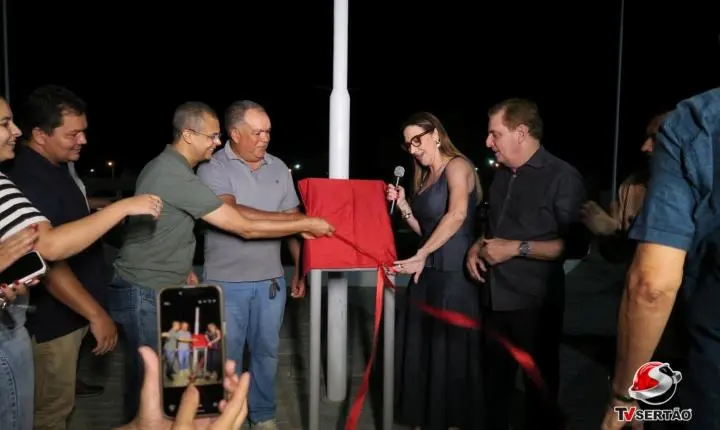 BOM JESUS CELEBRA NOVAS CONQUISTAS COM ENTREGA DA COLÔNIA DE PESCADORES E REVITALIZAÇÃO DE PRAÇA PÚBLICA