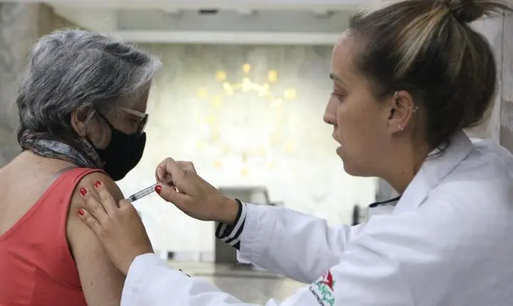 Butantan inicia recrutamento para teste de nova vacina da gripe em idosos