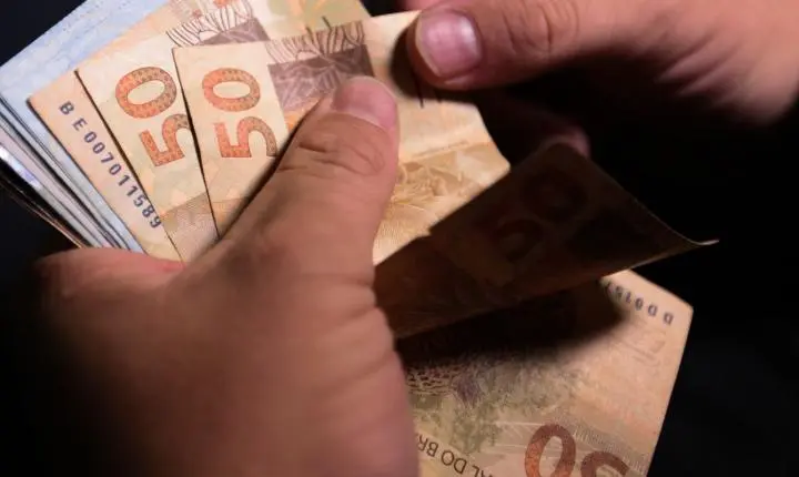Caixa inicia pagamento do Bolsa Família de junho para grupos específicos