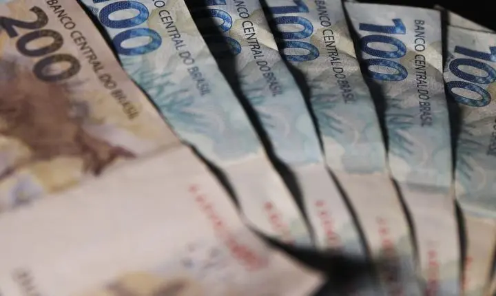 Caixa inicia pagamento do Bolsa Família para beneficiários com NIS final 7 nesta quarta-feira