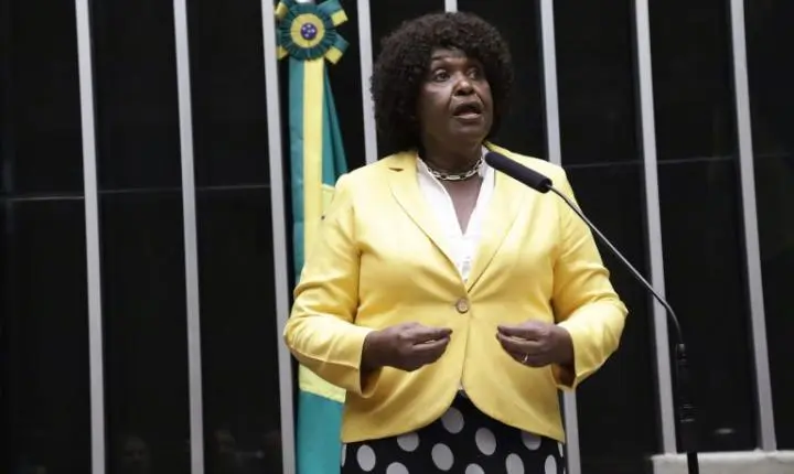 Câmara aprova acordo da OIT sobre igualdade familiar