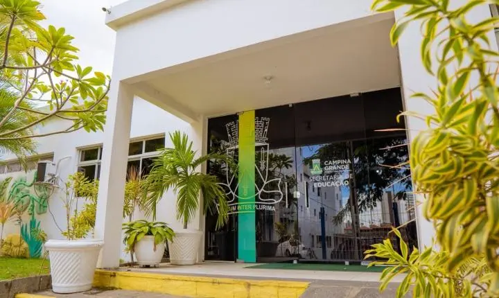 Campina Grande paga 14º salário da educação para quem atingiu meta do Ideb