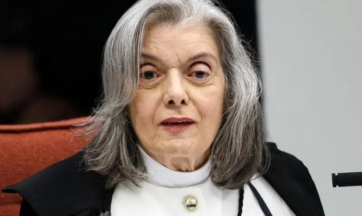 Cármen Lúcia alerta para grave crise de confiança no judiciário