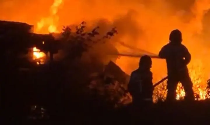 Acidente com carreta de combustível provoca incêndio e deixa feridos na Paraíba