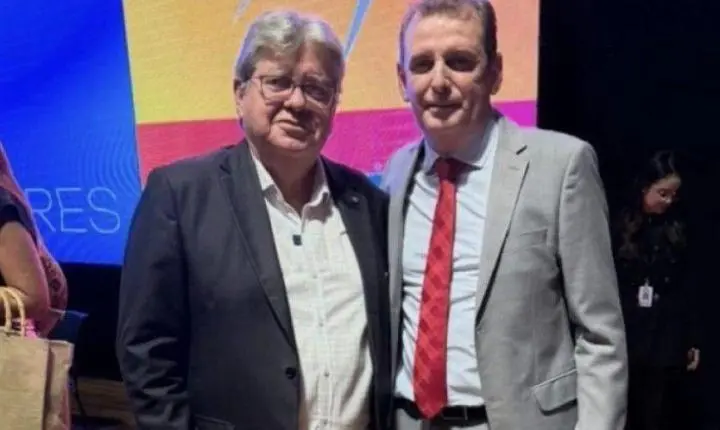 Chico Mendes mantém lealdade política e se consolida como peça-chave no grupo governista da Paraíba