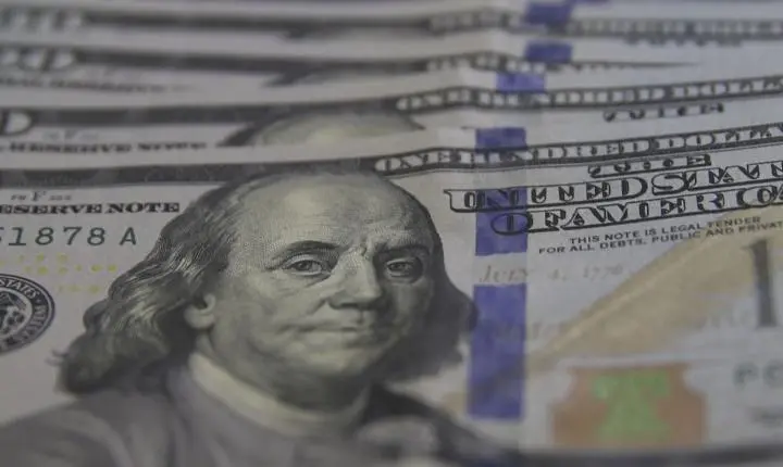 China cria mecanismos financeiros na África para diminuir a dependência do dólar
