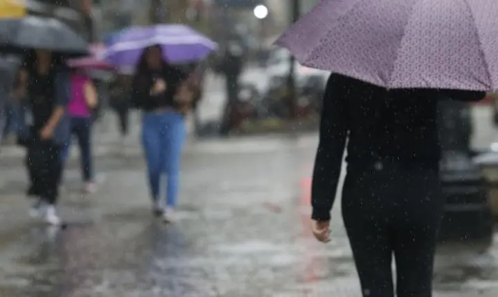 Forte chuva afeta quase 700 residências na área de Sorocaba