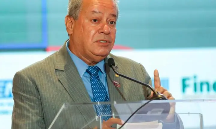 CNI alerta para riscos às exportações brasileiras com nova tarifa dos EUA