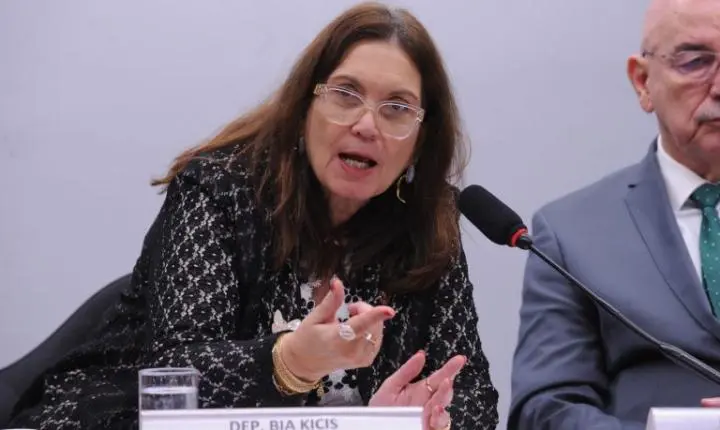 Câmara dos Deputados aprova proposta de conscientização sobre fibromialgia