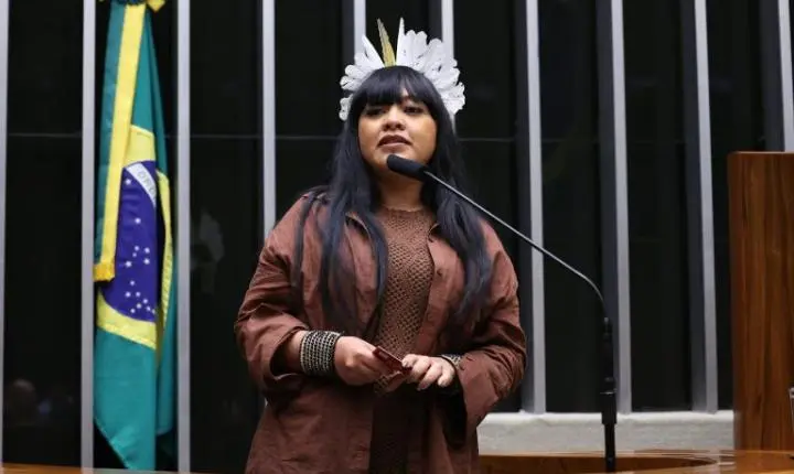 Comissão da Câmara aprova endurecimento de pena para agressões faciais e íntimas contra mulheres