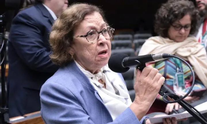Canais de atendimento 24 horas para mulheres vítimas de violência são aprovados pela CCJ