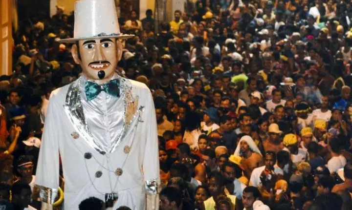 CCJ aprova projetos que criam datas comemorativas e homenagens históricas