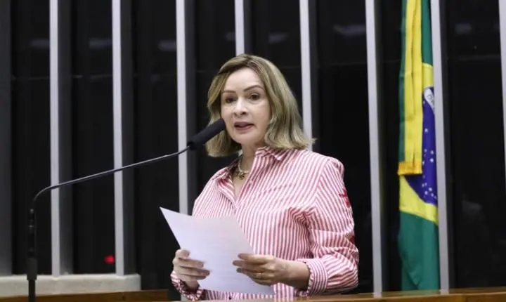Comissão da Câmara aprova programa de pesquisa em biotecnologia para a Amazônia Legal