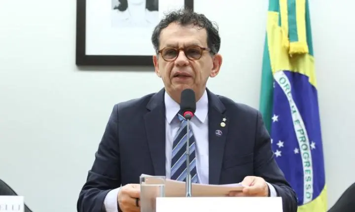 Comissão da Câmara aprova gratuidade para documentos pessoais de pessoas idosas
