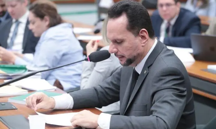 Comissão aprova incentivo fiscal para combate ao desemprego no país