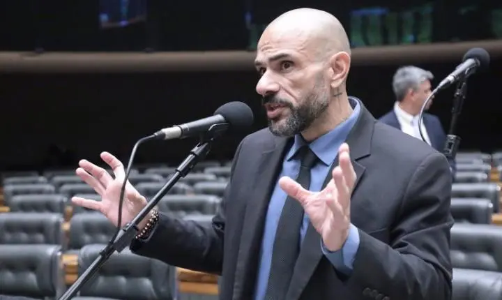 Câmara aprova novas regras para segurança de motoristas de aplicativo