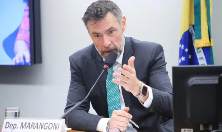 CCJ aprova regulamentação para operador logístico no Brasil
