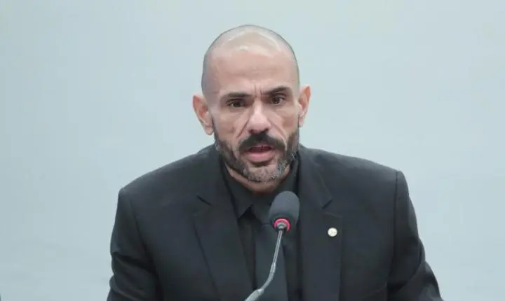 Comissão da Câmara aprova selo para comércios que oferecerem descontos a agentes de segurança