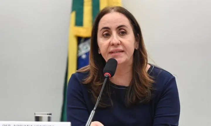 Comissão discute Custo Brasil e seus impactos na economia