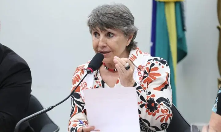 Comissão da Câmara discute demissões na Oi e Serede
