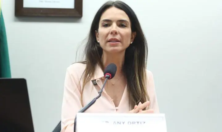 Comissão especial é instalada na Câmara para debater novo limite de faturamento do MEI