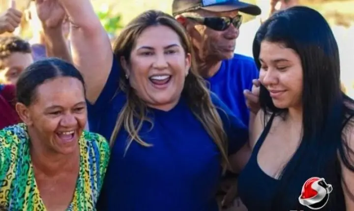 Corrinha Delfino assina ordem de serviço para pavimentar trecho da Rua do Pilão, em Cajazeiras