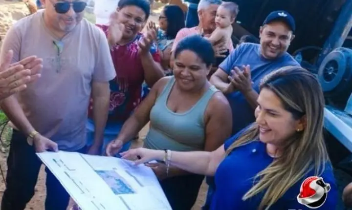Corrinha Delfino assina ordem de serviço para pavimentar trecho da Rua do Pilão, em Cajazeiras