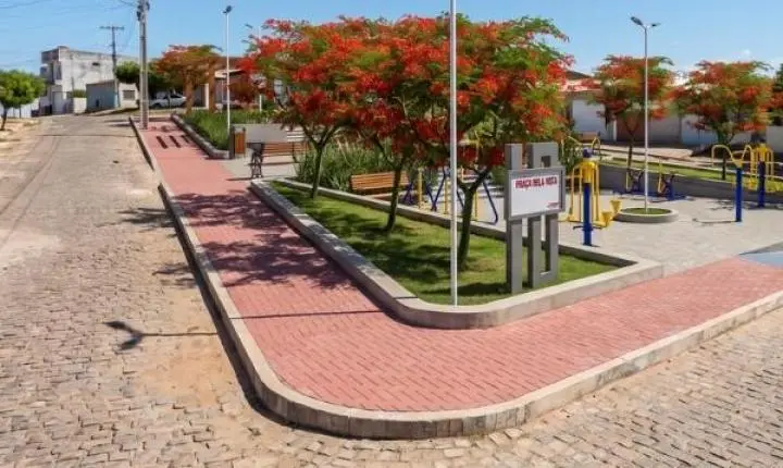 Corrinha Delfino autoriza construção da Praça do Alto da Bela Vista durante programação dos 163 anos de Cajazeiras