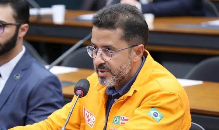 Comissão da Câmara debate imposto sobre exportação de petróleo e preços dos combustíveis