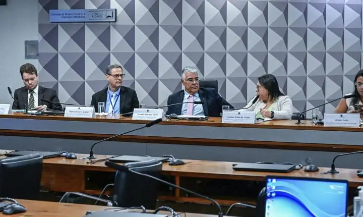 Defensores propõem restrições à publicidade das bets para conter endividamento e proteger a saúde mental
