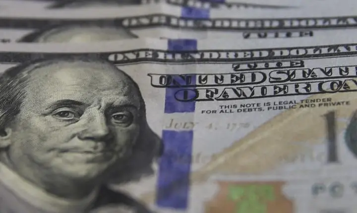 Déficit nas contas externas do Brasil em abril atinge R$ 1,8 bilhão
