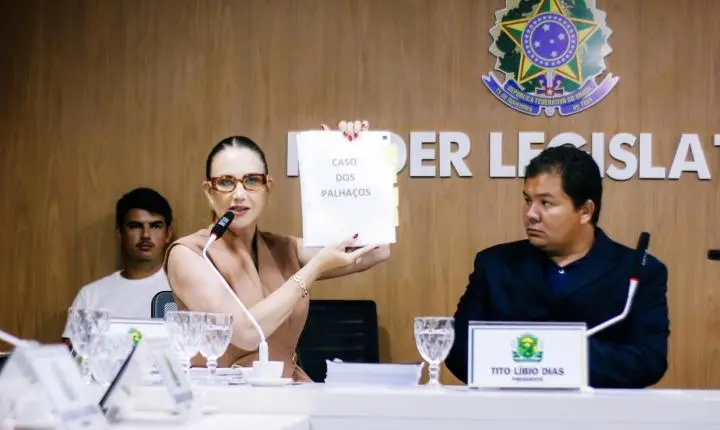Denise Bayma vai à Câmara de Bom Jesus, contesta acusações e reforça legalidade em prestação de contas
