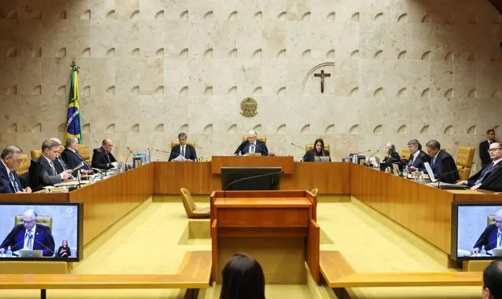 Dino e Zanin defendem julgamento no STF de Moraes e Mendonça em conjunto
