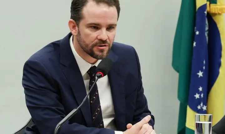 Dario Durigan critica PEC que amplia autonomia financeira do Banco Central