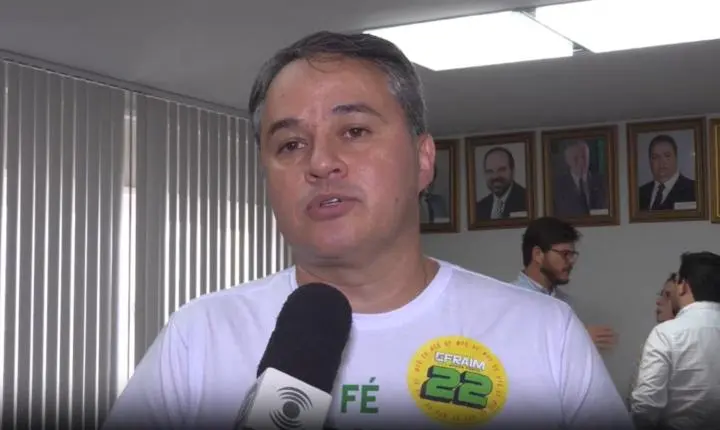 Efraim Filho defende corte de impostos e apoio ao comércio na Paraíba